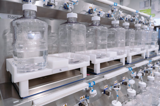An operator’s burden: Why manual bottle filling puts biomanufacturers at risk