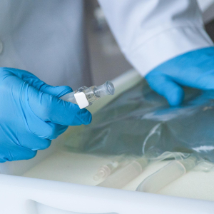 RoSS shell protecting single-use bags liquid transfer