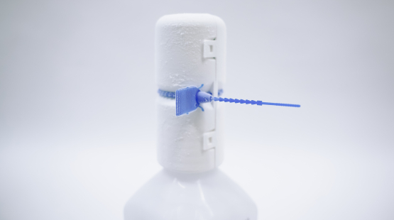 Frozen RoSS bottle protecting single-use bottles