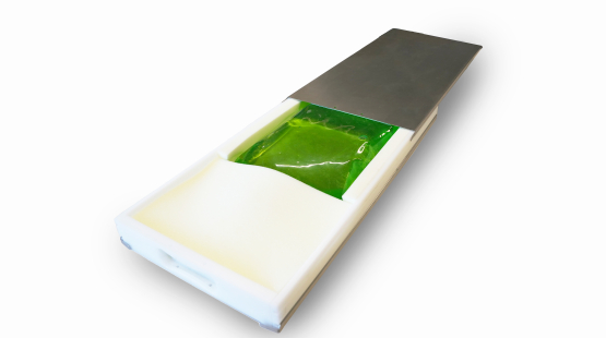 RoSS shell protecting single use bags open