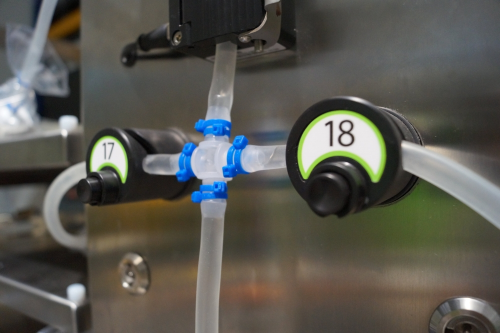 Single-use filling tubing assembly Single-use filling tubing assembly